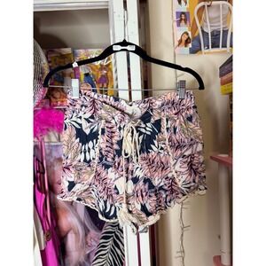 Tropical floral shorts size medium
